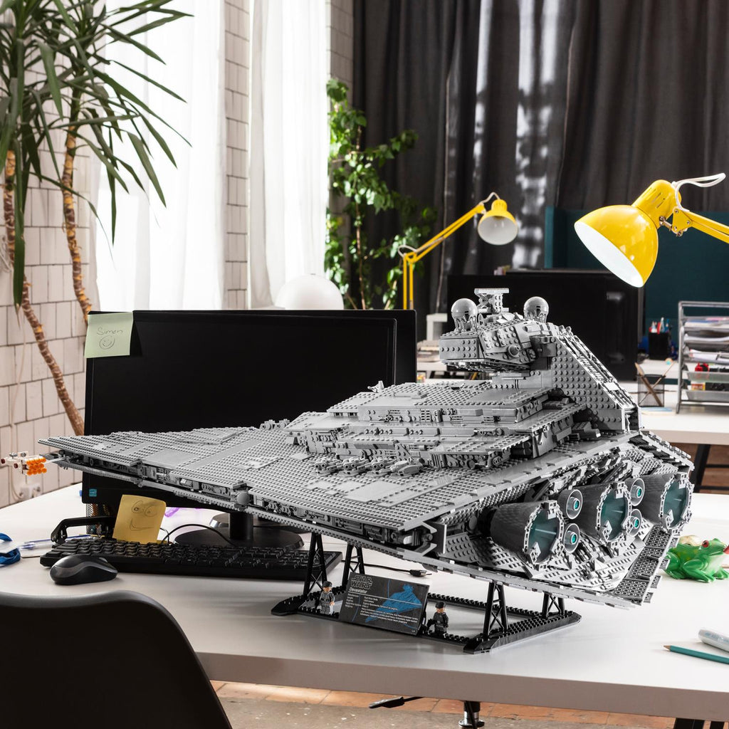 LEGO® Star Wars™ Imperial Star Destroyer™ Mô Hình Tàu Chiến Đế Chế UCS 75252
