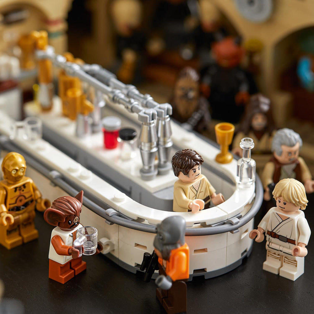 LEGO® Star Wars™ Mos Eisley Cantina™ - Bộ lắp ráp mô hình Star Wars cao cấp (75290) AG LEGO® Certified Stores - ảnh 6 - Lego