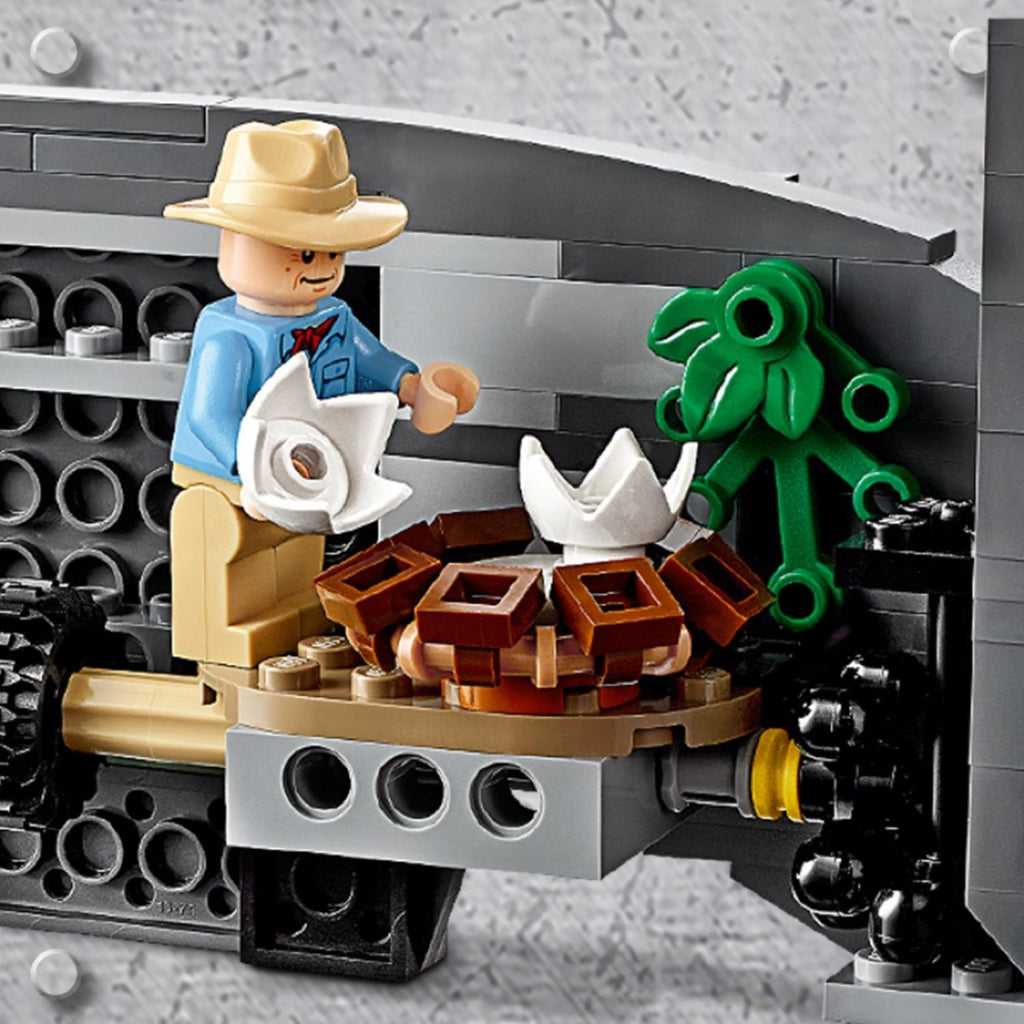 LEGO® Jurassic Park: T. rex Rampage - Bộ Lắp Ráp Khủng Long & Cổng Công Viên 75936 - Hình ảnh bổ sung 6
