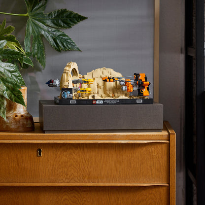 LEGO® Star Wars™ Mos Espa Podrace™ Diorama (75380) - Mô Hình Lắp Ráp Trưng Bày Chính Hãng LEGO - Hình ảnh bổ sung 5