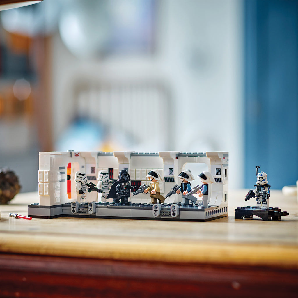 LEGO® Star Wars™ Boarding the Tantive IV™ - Đồ Chơi Lắp Ráp Hành Lang Tàu Tantive IV - LEGO 75387 - Hình ảnh bổ sung 4