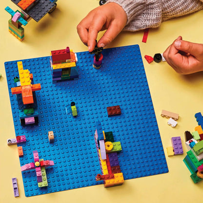 LEGO® Classic Blue Baseplate Tấm Nền Xanh Dương LEGO 11025 - Góc nhìn khác 3