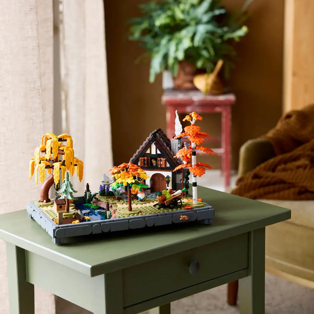 LEGO® Icons Autumn Cottage Garden - Mô Hình Nhà Vườn Mùa Thu - LEGO 11372 - Hình ảnh bổ sung 5
