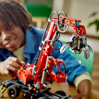 LEGO® Technic™ Material Handler - Xe Xử Lý Vật Liệu - LEGO 42144 - Hình ảnh bổ sung 5