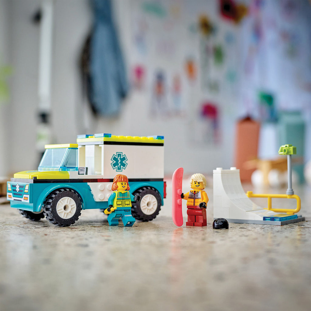LEGO® City Emergency Ambulance and Snowboarder - Xe Cấp Cứu Và Người Trượt Tuyết - LEGO 60403 - Hình ảnh bổ sung 5
