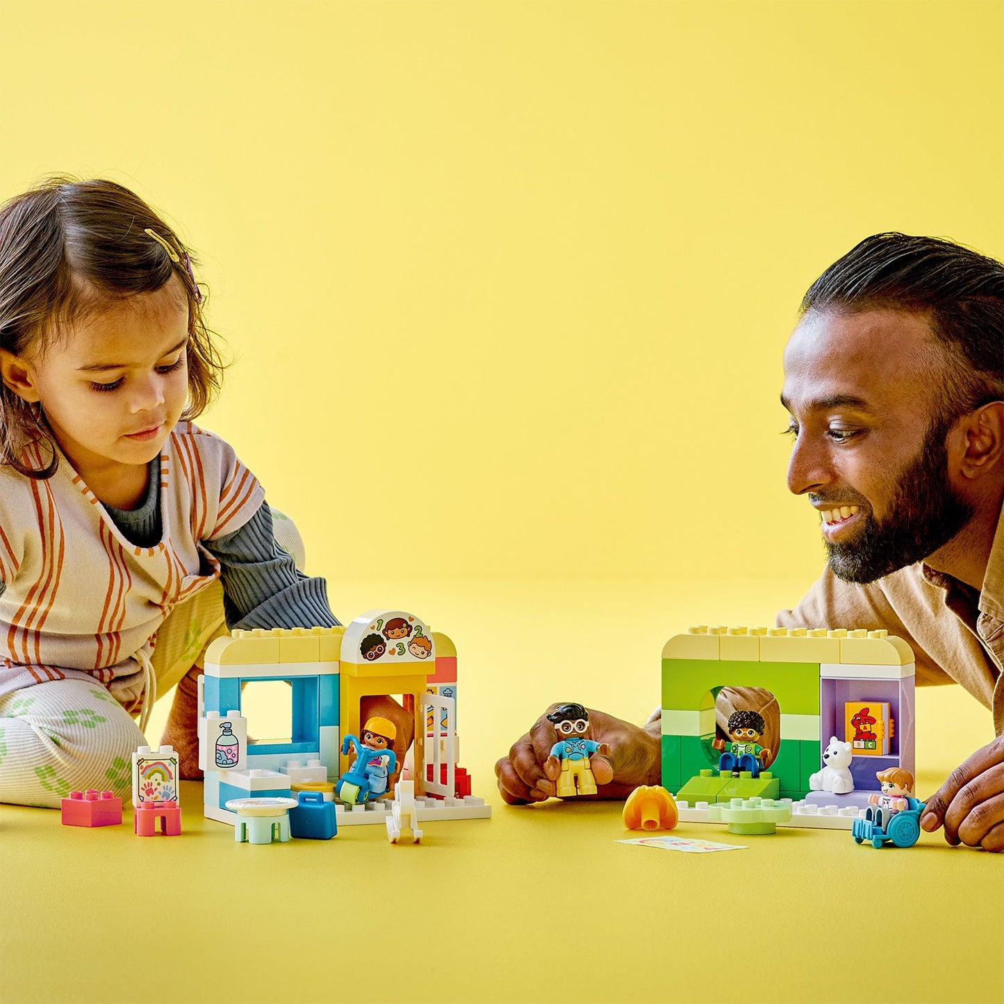 LEGO® DUPLO™ Life At The Day-Care Center - Đồ chơi Trung Tâm Chăm Sóc Trẻ Em (10992) - LEGO - Hình ảnh bổ sung 6
