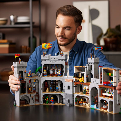 LEGO® ICONS™ Lion Knights' Castle - Bộ Lắp Ráp Lâu Đài Hiệp Sĩ Sư Tử - LEGO 10305 - Hình ảnh bổ sung 7