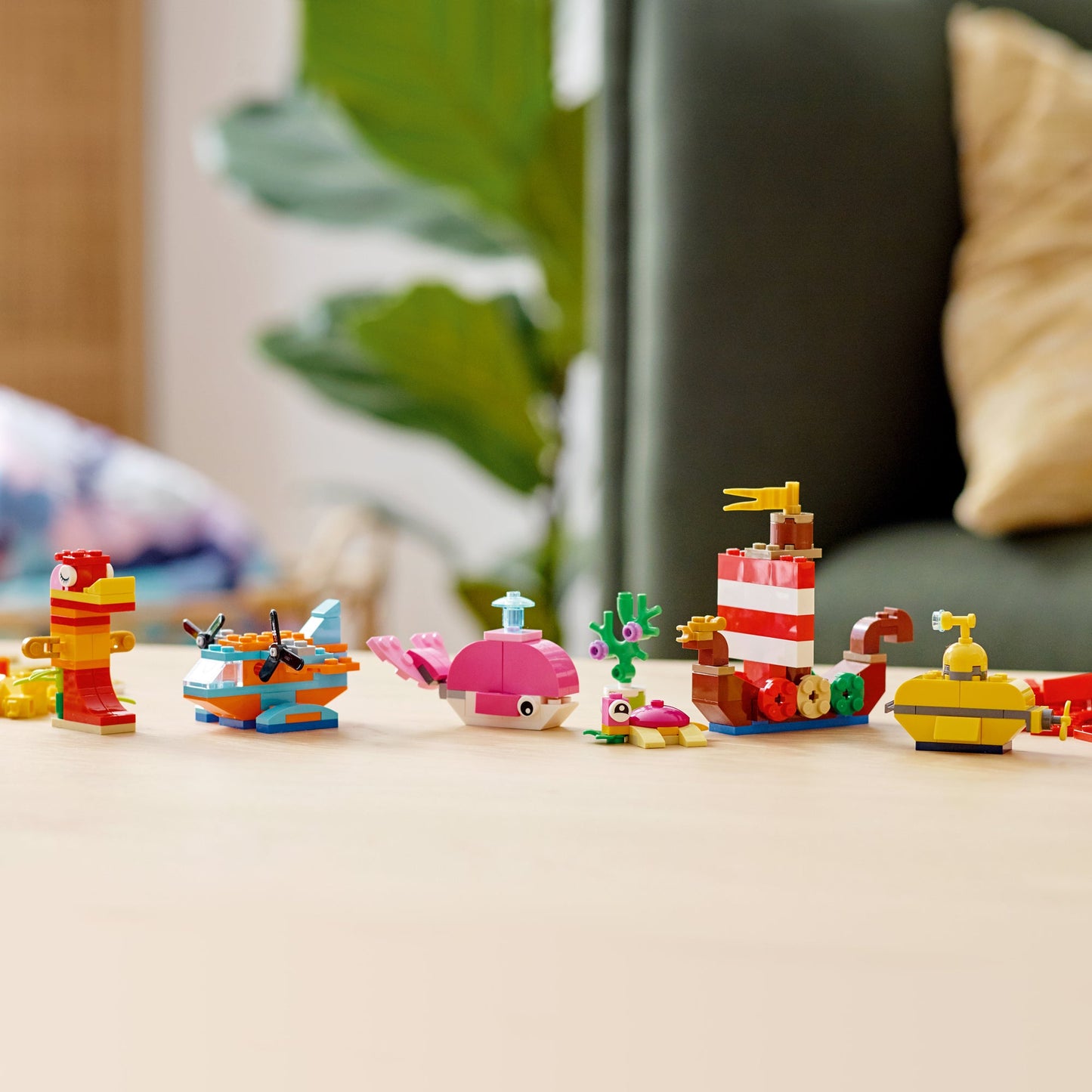 LEGO® Classic Creative Ocean Fun - Bộ đồ chơi lắp ráp Sáng tạo Đại dương - LEGO 11018 - Hình ảnh bổ sung 5
