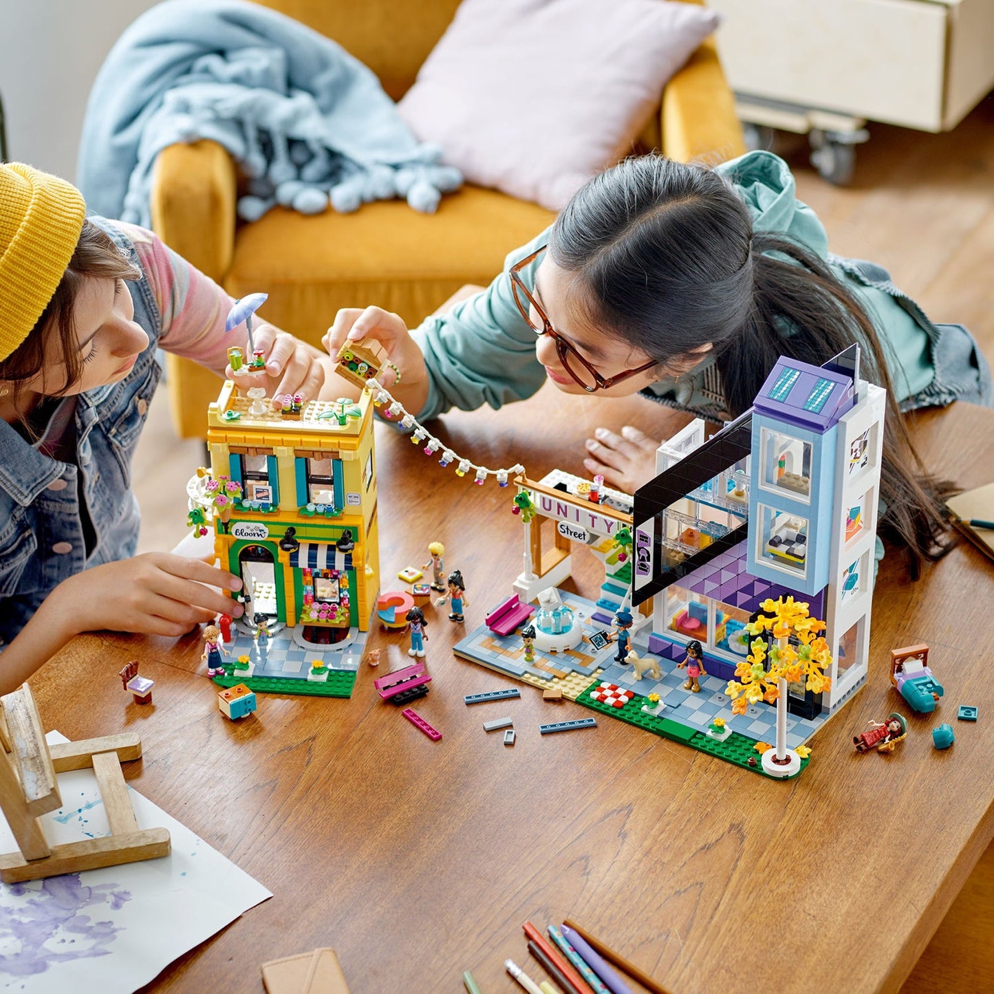 LEGO® Friends™ Downtown Flower and Design Stores - Bộ Lắp Ráp Cửa Hàng Hoa Và Thiết Kế - LEGO 41732 - Hình ảnh bổ sung 5
