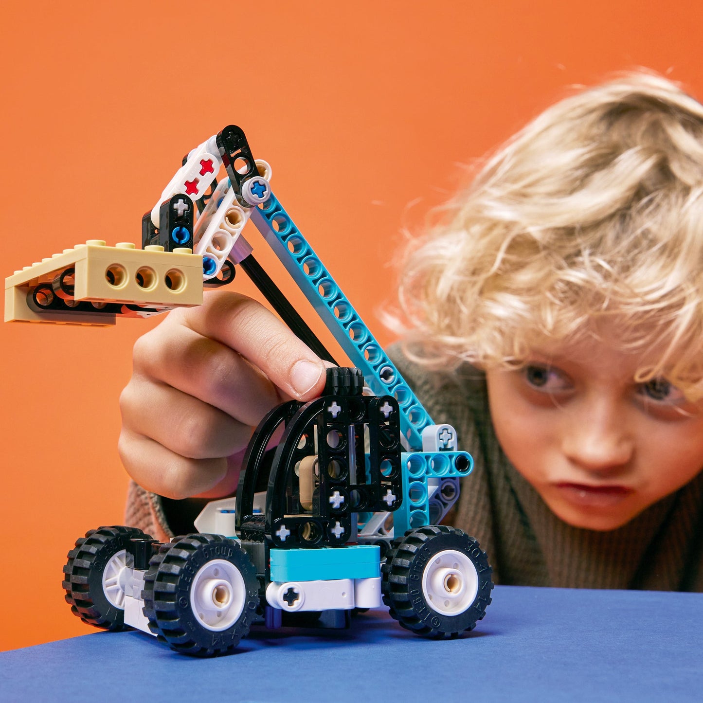 LEGO® Technic™ Telehandler - Mô Hình Xe Nâng 2 Trong 1 Chính Hãng - LEGO 42133 - Hình ảnh bổ sung 5