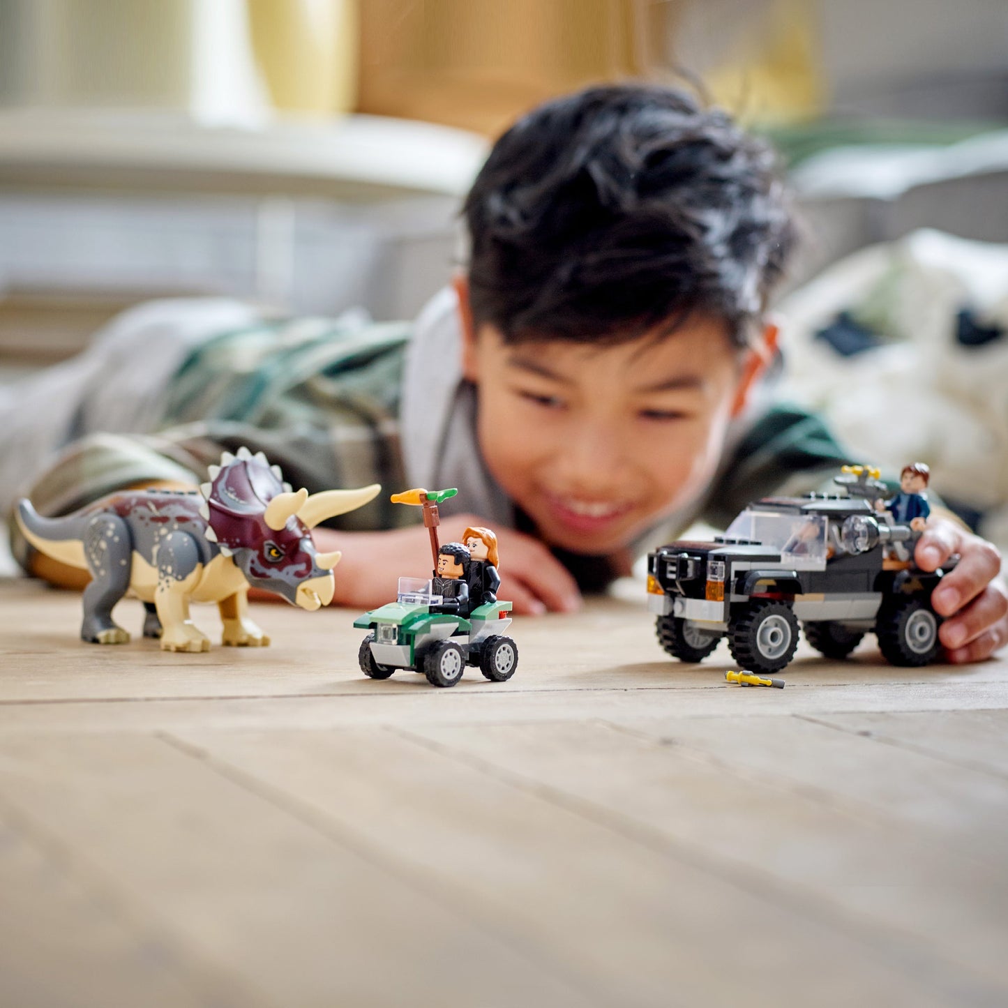 LEGO® Jurassic World Triceratops Pickup Truck Ambush - Bộ Lắp Ráp Xe Bán Tải Phục Kích Khủng Long - LEGO 76950 - Hình ảnh bổ sung 5
