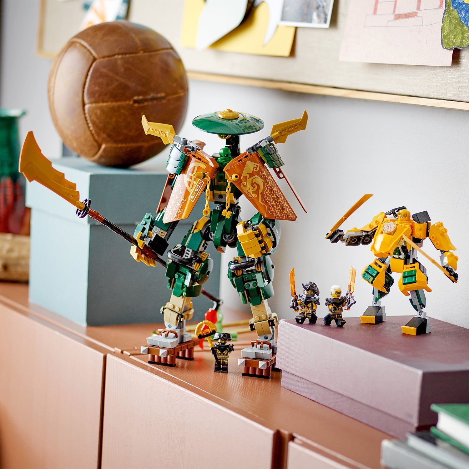 LEGO® NINJAGO® Lloyd and Arin’s Ninja Team Mechs - Bộ Đồ Chơi Lắp Ráp Robot Đội Ninja - LEGO 71794 - Hình ảnh bổ sung 4