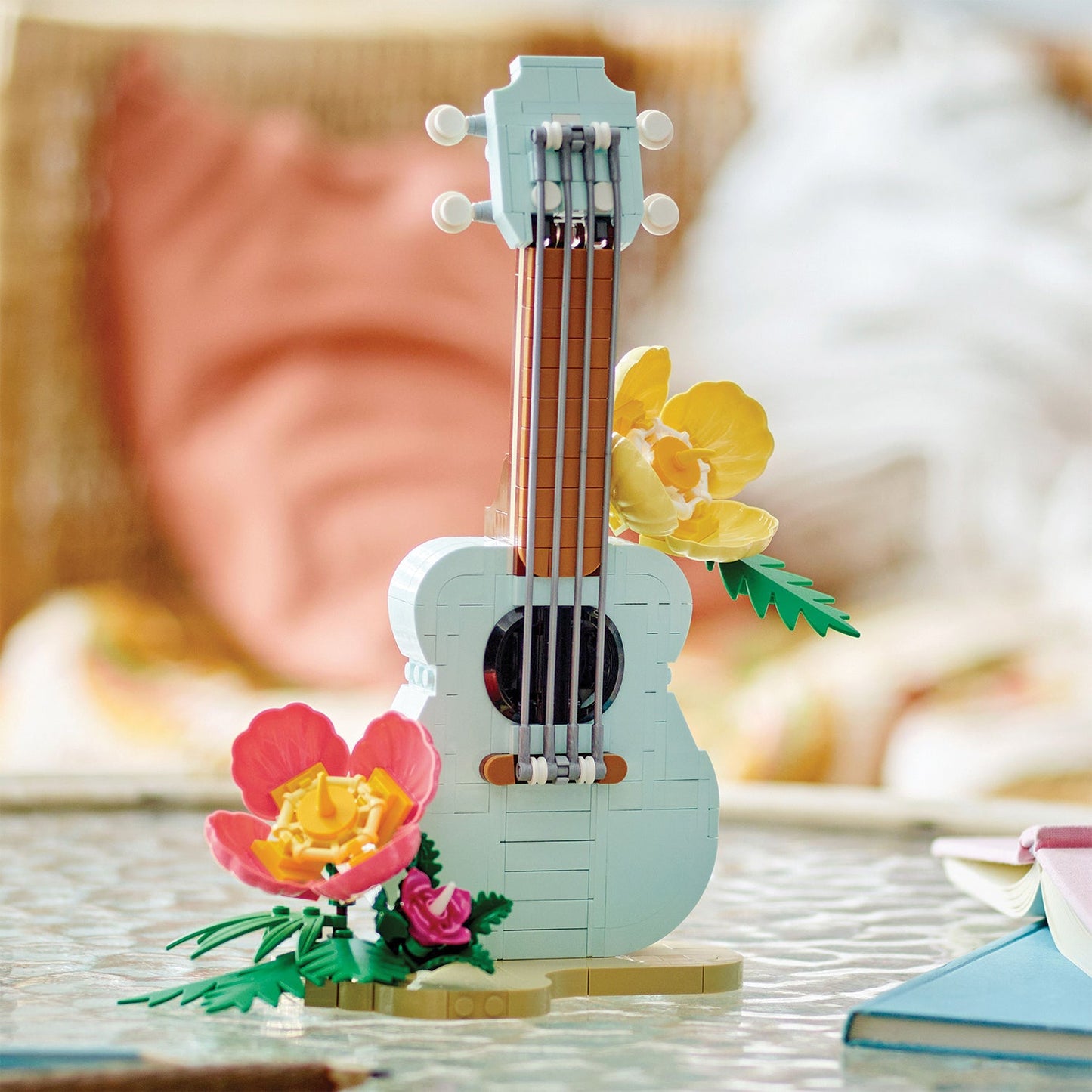 LEGO® Creator 3-in-1 Tropical Ukulele - Đồ Chơi Lắp Ráp Đàn Ukulele Nhiệt Đới LEGO 31156 - Hình ảnh bổ sung 5