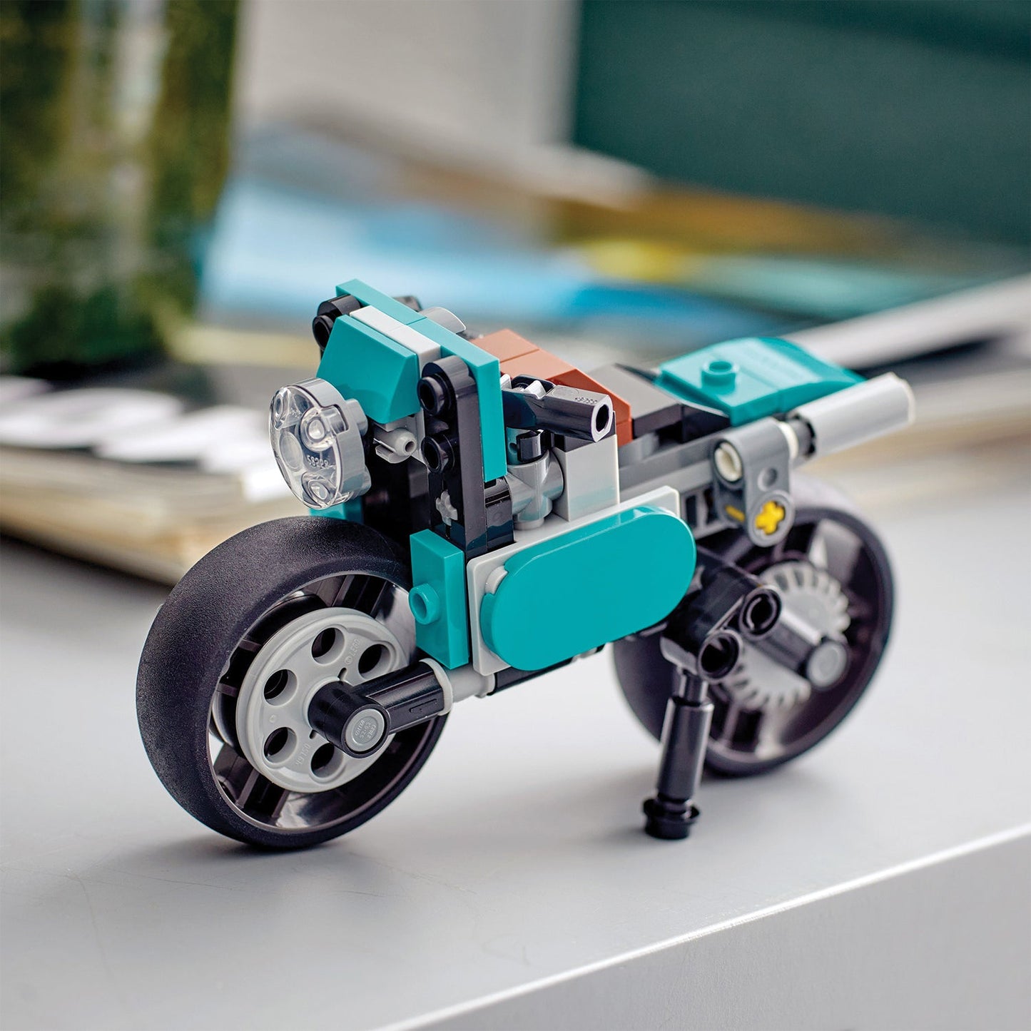 LEGO® Creator 3-in-1 Vintage Motorcycle (31135) - Đồ chơi lắp ráp xe mô tô cổ điển 3 trong 1 - LEGO - Hình ảnh bổ sung 5