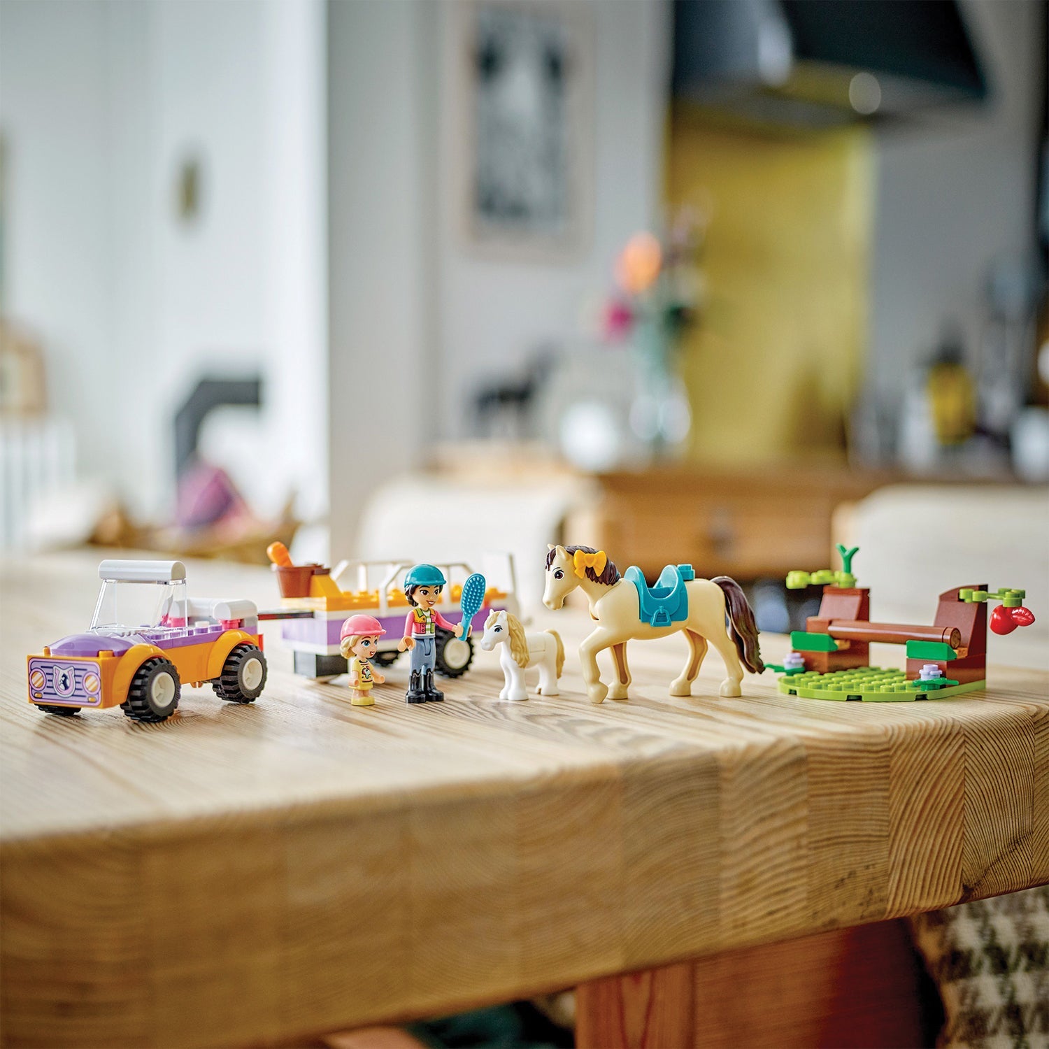 LEGO® Friends™ Horse and Pony Trailer - Bộ Đồ Chơi Xe Kéo Ngựa và Pony - LEGO 42634 - Hình ảnh bổ sung 5