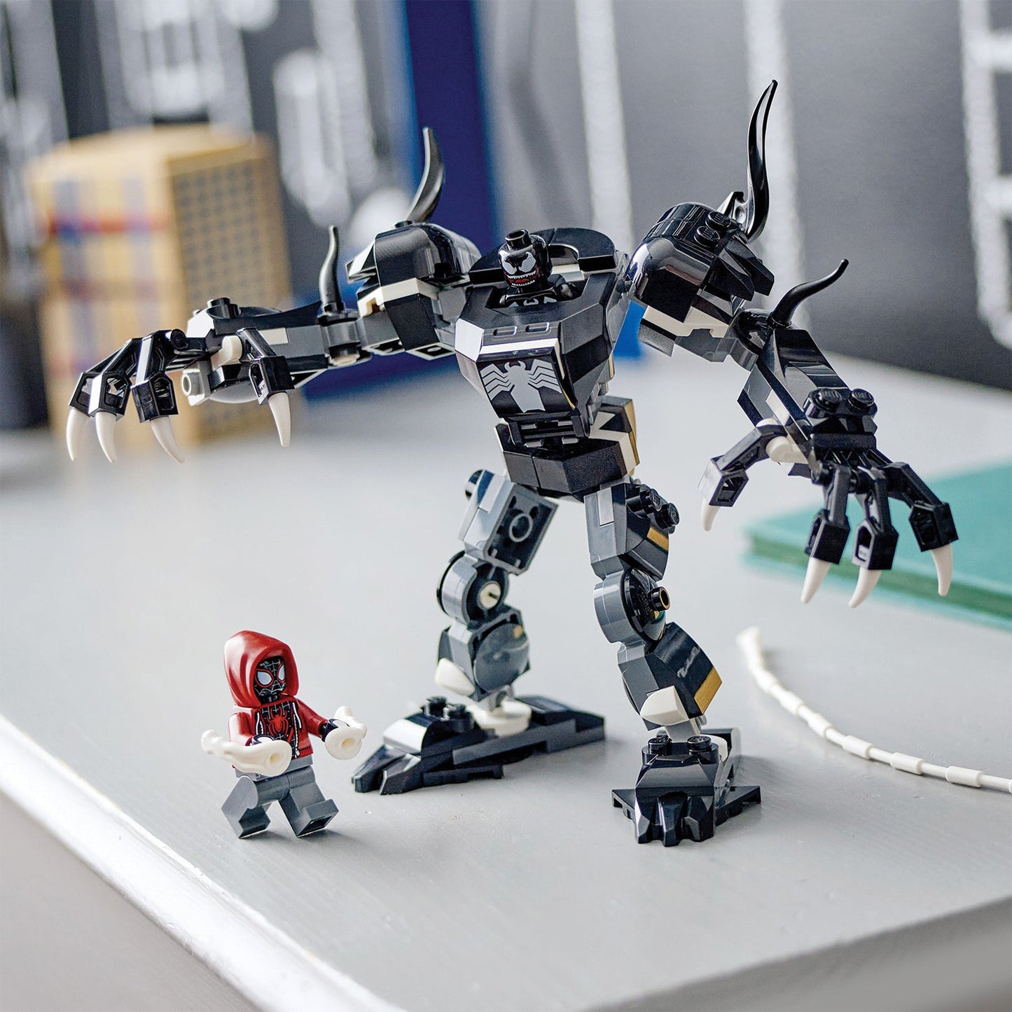 LEGO® Marvel Venom Mech Armor vs. Miles Morales Đồ Chơi Lắp Ráp Robot LEGO 76276 - Hình ảnh bổ sung 5