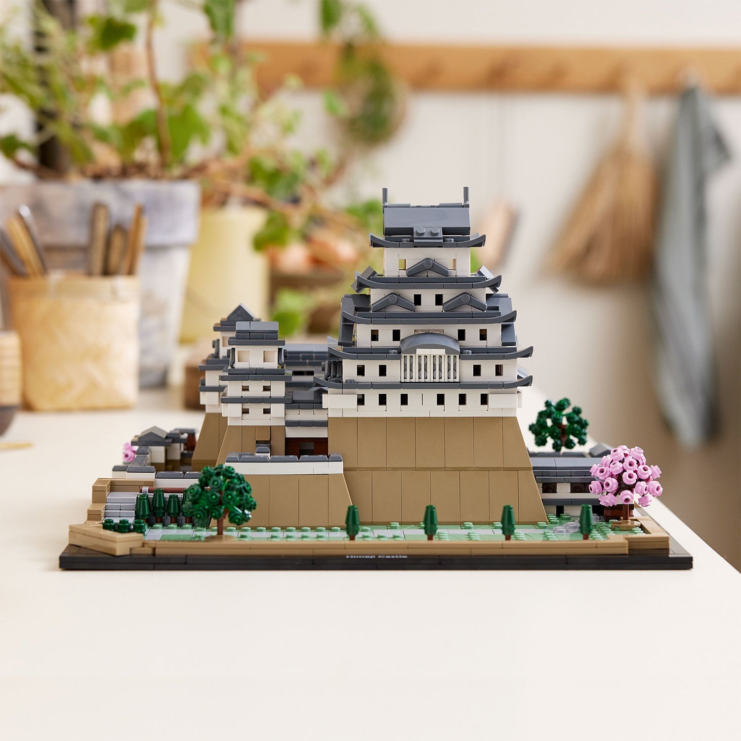 LEGO® Architecture Himeji Castle - Mô Hình Lâu Đài Himeji Nhật Bản - LEGO 21060 - Hình ảnh bổ sung 4
