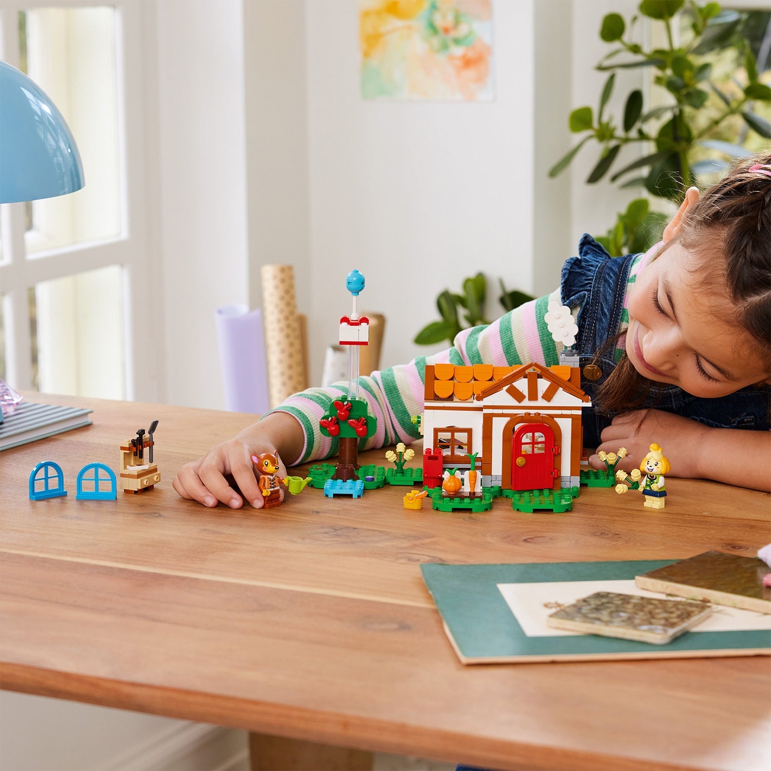 LEGO® Animal Crossing™ Isabelle's House Visit - Bộ Đồ Chơi Lắp Ráp Ngôi Nhà Của Isabelle - LEGO 77049 - Hình ảnh bổ sung 5