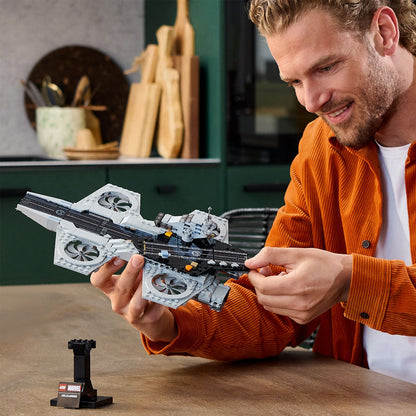 LEGO® Marvel The Avengers Helicarrier - Mô hình Phi cơ Biệt đội Siêu anh hùng Marvel (76295) - Hình ảnh bổ sung 4