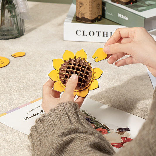 Rowood DIY Wooden Flower Red Rose TW042 - Mô hình lắp ráp hoa hồng gỗ 3D - Rolife