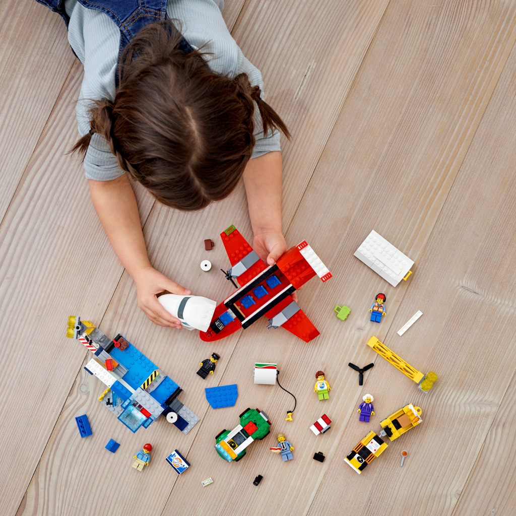 LEGO® City Central Airport - Đồ chơi lắp ráp Sân bay Trung tâm - LEGO 60261 - Hình ảnh bổ sung 4