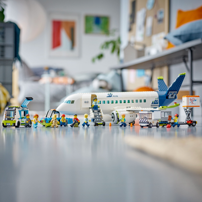 LEGO® City Passenger Airplane - Máy Bay Hành Khách (60367) - Hình ảnh bổ sung 7