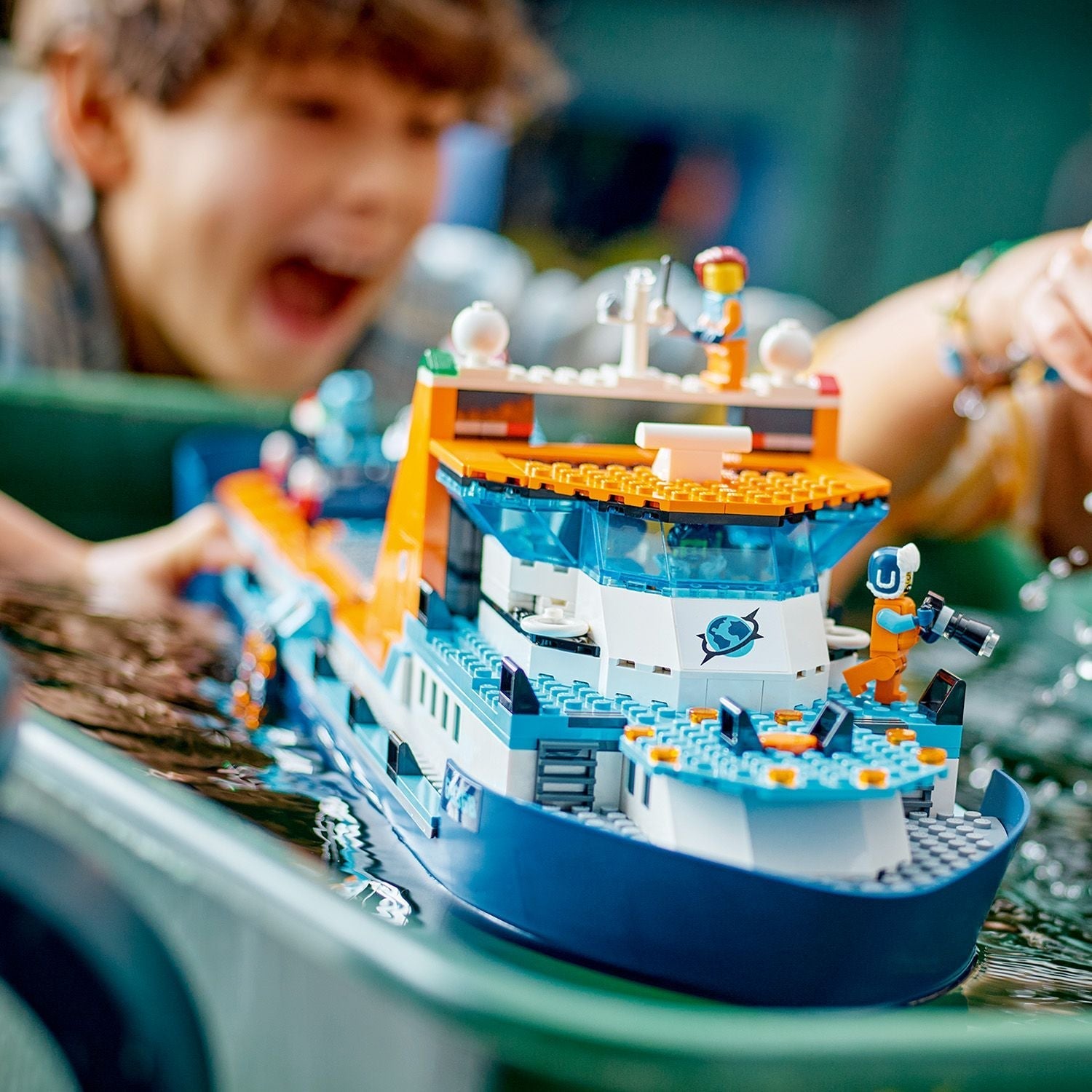 LEGO® City Arctic Explorer Ship - Bộ Đồ Chơi Tàu Thám Hiểm Bắc Cực - LEGO 60368 - Hình ảnh bổ sung 7