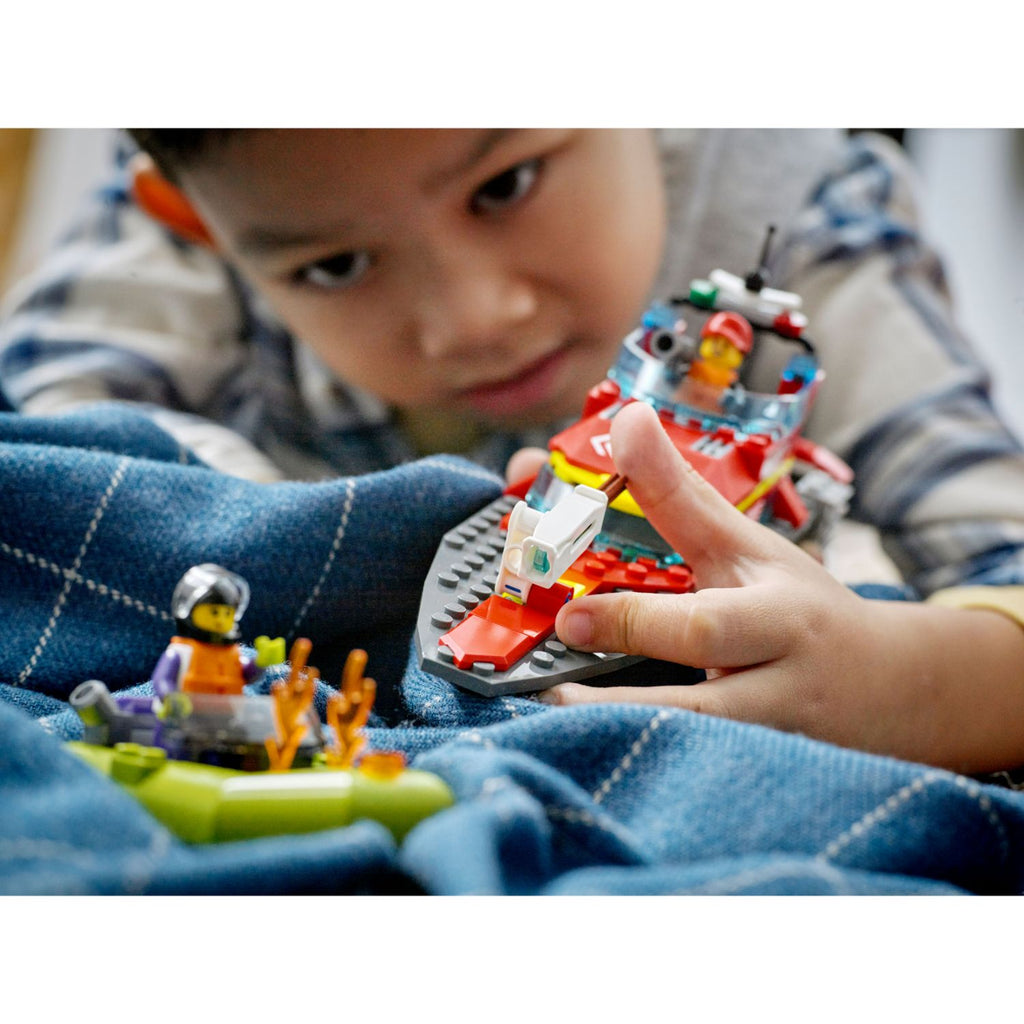 LEGO® City Fire Rescue Boat - Đồ Chơi Lắp Ráp Tàu Cứu Hỏa LEGO 60373 - Hình ảnh bổ sung 4