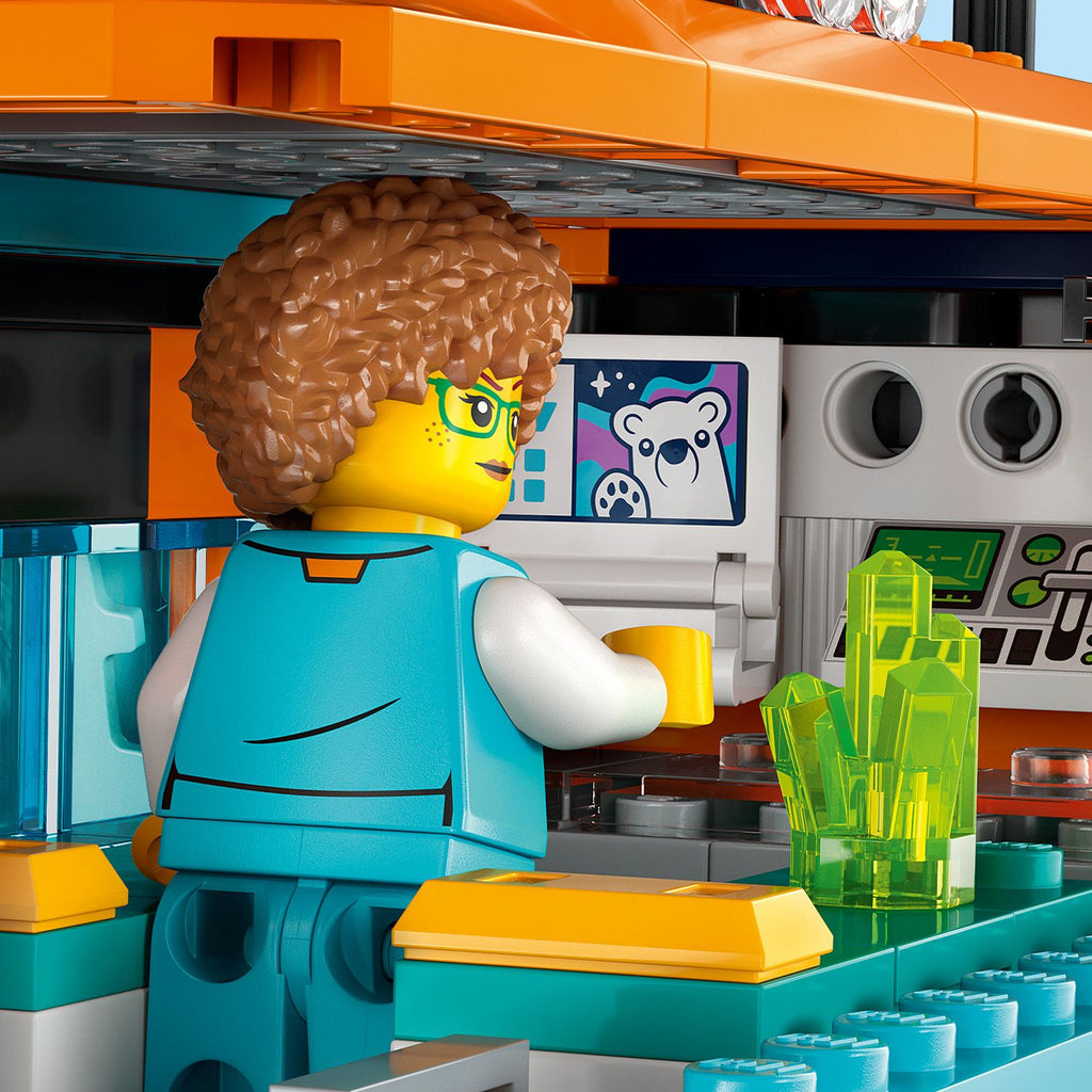 LEGO® City Arctic Explorer Truck and Mobile Lab - Xe Tải Thám Hiểm Bắc Cực 60378 LEGO - ảnh 2 - LEGO