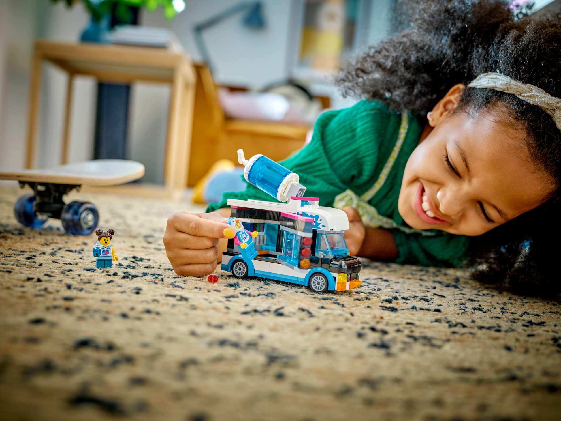 LEGO® City Penguin Slushy Van - Xe Bán Kem Tuyết Cánh Cụt - LEGO 60384 - Hình ảnh bổ sung 4