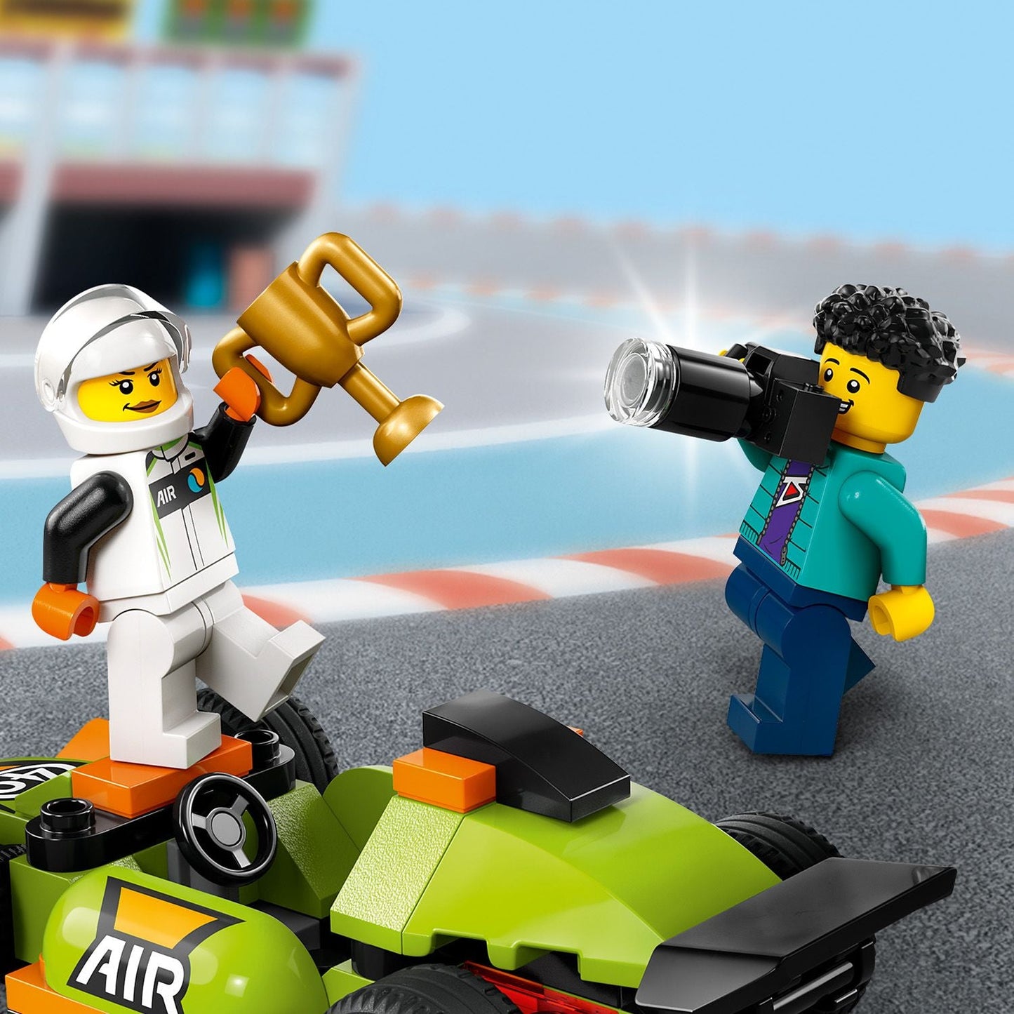 LEGO® City Green Race Car - Đồ chơi lắp ráp Xe Đua Màu Xanh - LEGO 60399