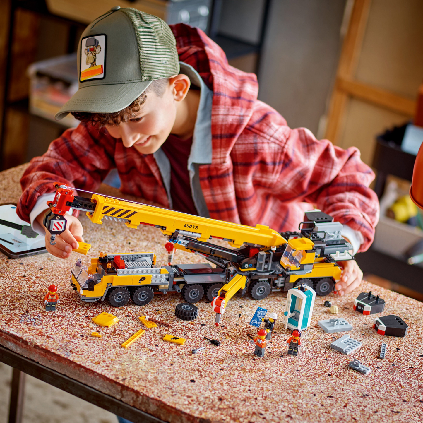 LEGO® City Yellow Mobile Construction Crane - Xe Cần Cẩu Xây Dựng Di Động - LEGO 60409 - Góc nhìn khác 3