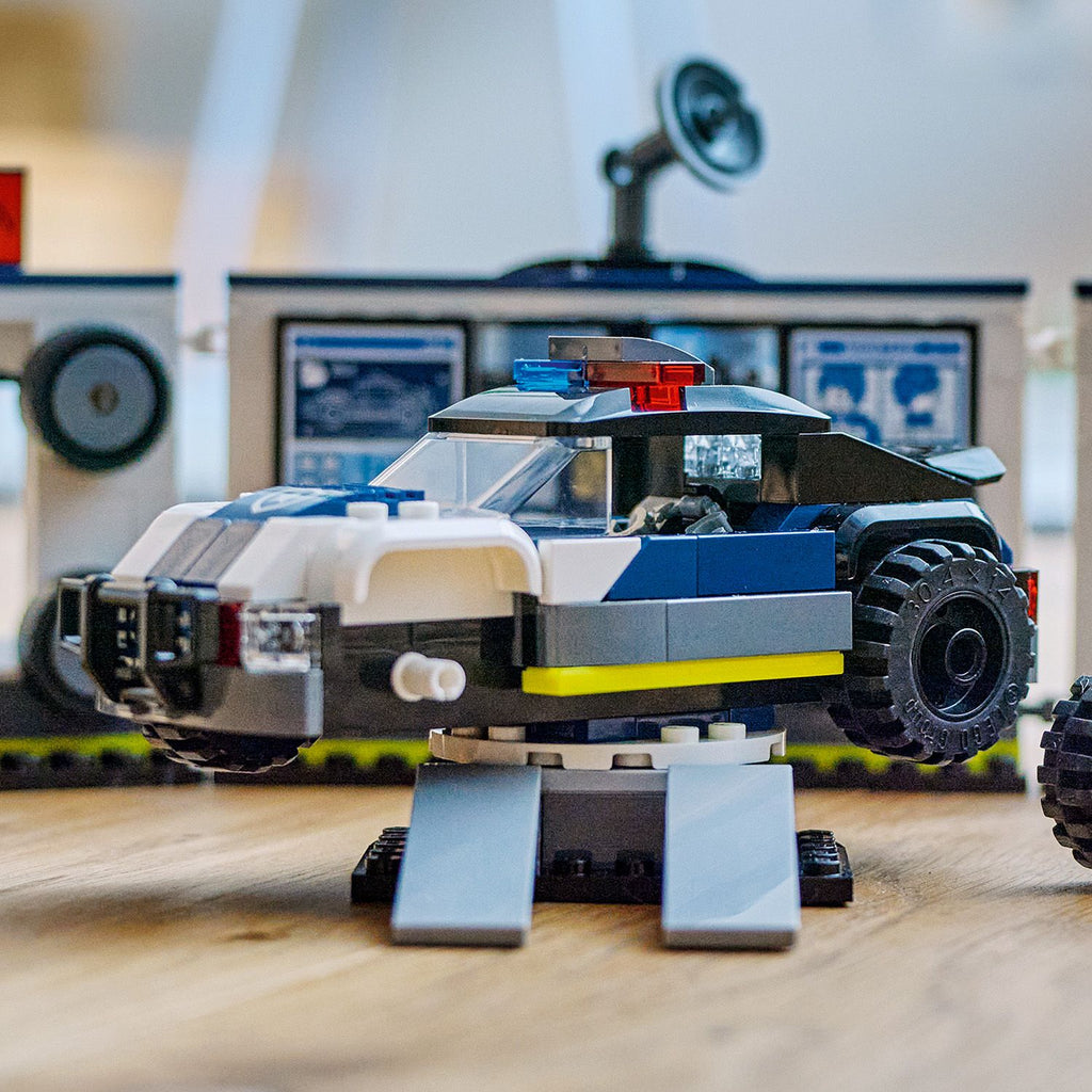 LEGO® City Custom Police Car Garage - Gara Xe Cảnh Sát Tùy Chỉnh - LEGO 60457 LEGO - ảnh 2 - Lego