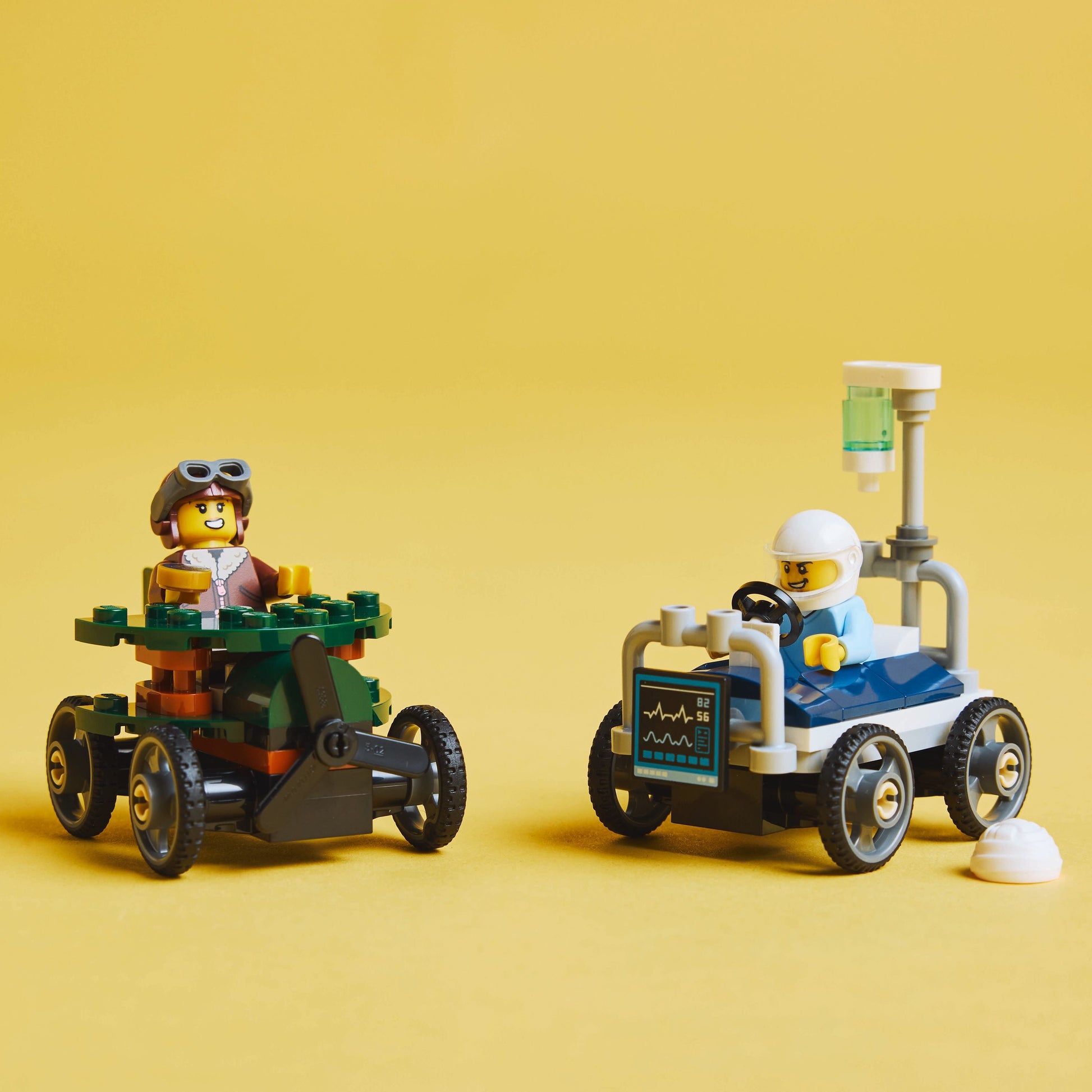 LEGO® City Airplane vs. Hospital Bed Race Car Pack - Bộ Lắp Ráp Xe Đua Độc Đáo - LEGO 60459 - Hình ảnh bổ sung 5