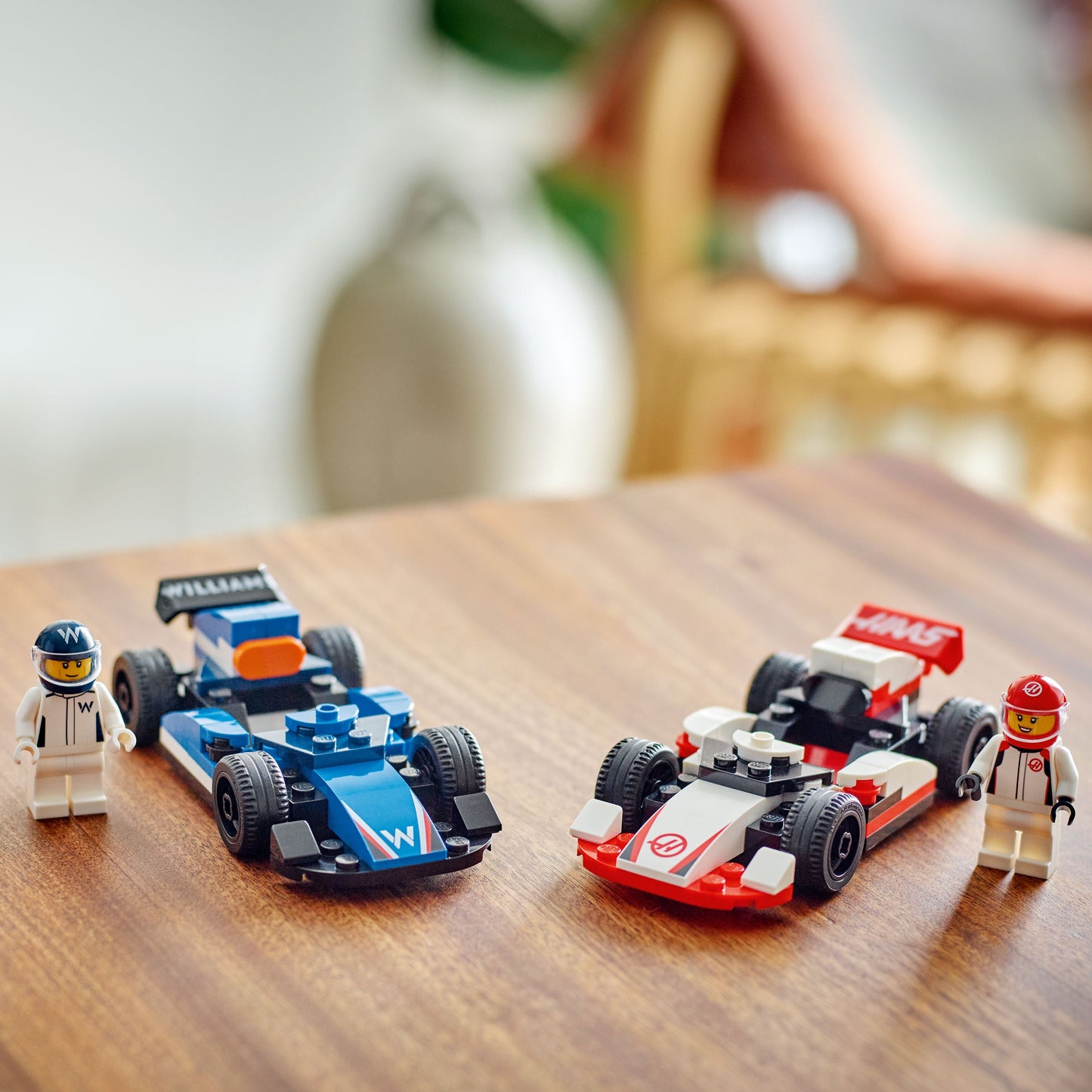 LEGO® City F1® Williams Racing & Haas F1® Race Cars - Bộ Đồ Chơi Lắp Ráp Xe Đua F1 Williams & Haas - LEGO 60464