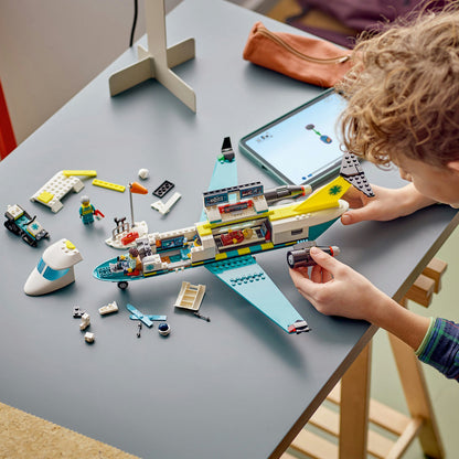 LEGO® City Emergency Air Ambulance Airplane - Đồ Chơi Lắp Ráp Máy Bay Cứu Thương - LEGO 60465 - Hình ảnh bổ sung 4