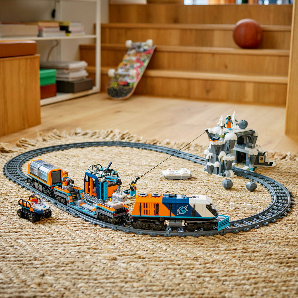 LEGO® City Explorer's Arctic Polar Express Train - Tàu Hỏa Thám Hiểm Bắc Cực Điều Khiển Từ Xa - LEGO 60470 - Hình ảnh bổ sung 5
