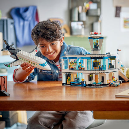 LEGO® City Airport with Airplane - Đồ Chơi Lắp Ráp Sân Bay Hiện Đại - LEGO 60502 - Góc nhìn khác 3