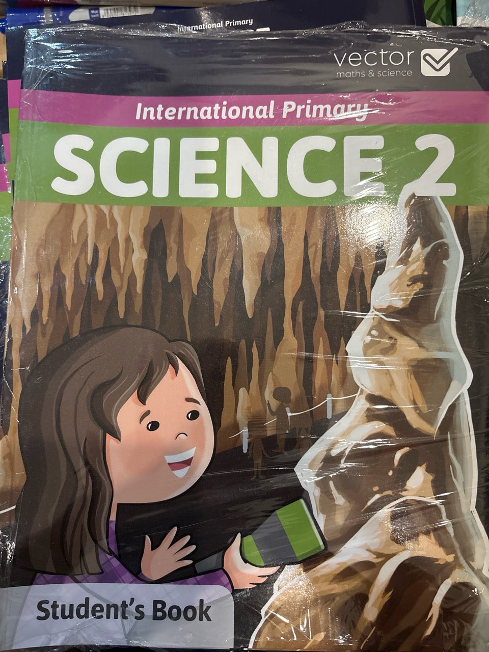 SCIENCE 2 International Primary SB