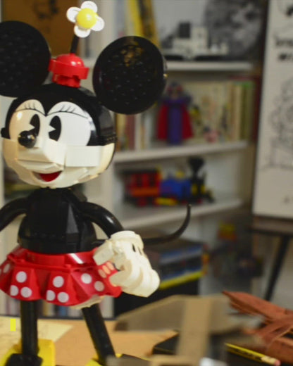LEGO® Mickey Mouse & Minnie Mouse Buildable Characters - Mô Hình Nhân Vật Disney Lắp Ráp LEGO 43179 - Hình ảnh chi tiết 2