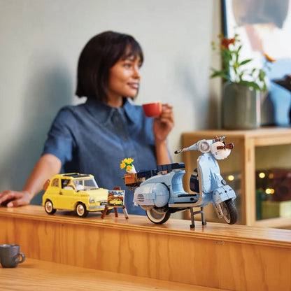 LEGO® Creator Expert Vespa 125 - Mô hình xe máy cổ điển Ý - LEGO 10298 - Hình ảnh bổ sung 5