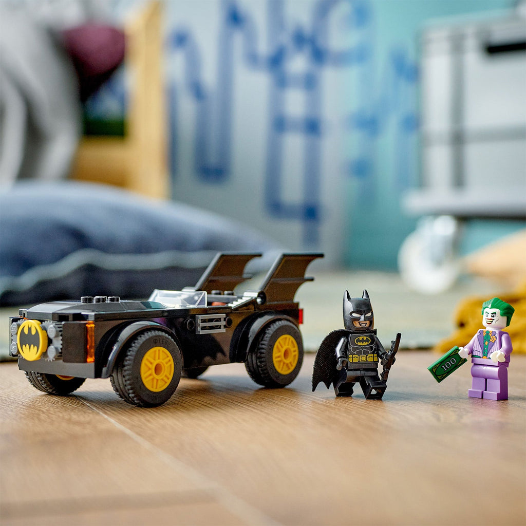 LEGO® DC Batmobile™ Pursuit: Batman™ vs. The Joker™ - Đồ Chơi Lắp Ráp Siêu Xe Batman (76264) - Góc nhìn khác 3