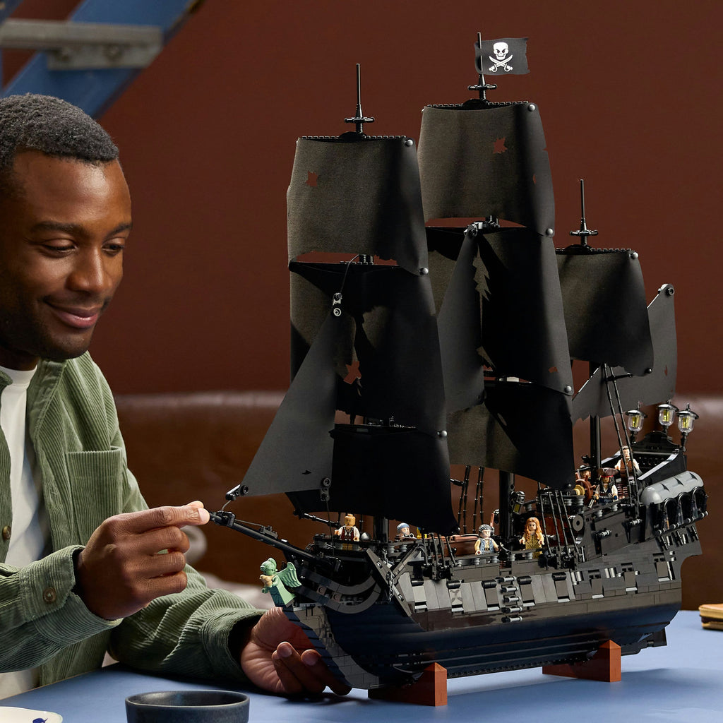 LEGO® ICONS™ Captain Jack Sparrow’s Pirate Ship - Mô hình Tàu Cướp Biển Ngọc Trai Đen - LEGO 10365 LEGO - ảnh 2 - LEGO Sets