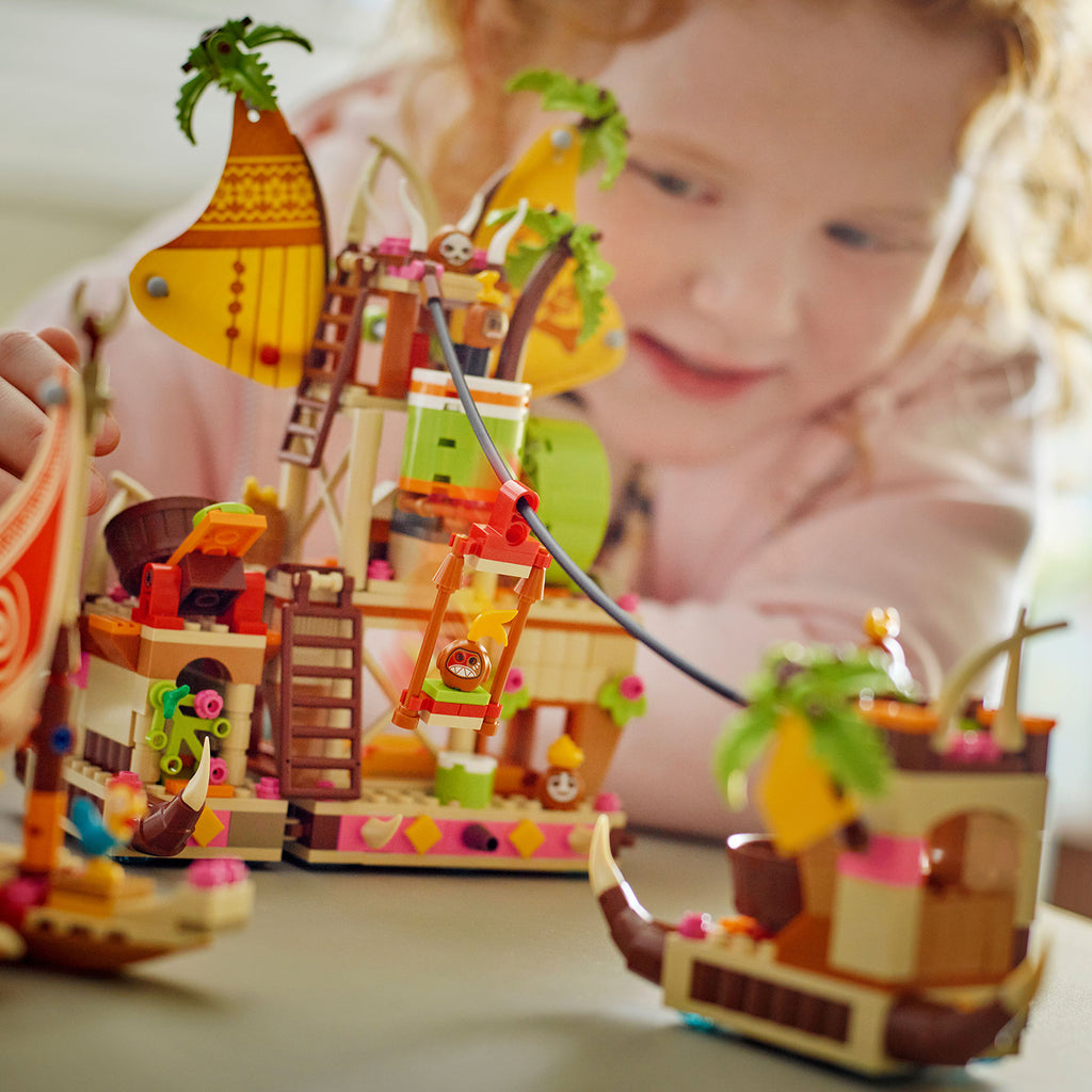 LEGO® Disney™ Moana 2 Kakamora Barge - Đồ chơi lắp ráp Disney Moana 2 LEGO 43258 - Hình ảnh bổ sung 6