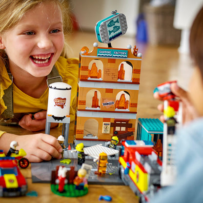 LEGO® City Fire Brigade - Bộ Đồ Chơi Lắp Ráp Lữ Đoàn Cứu Hỏa - LEGO 60321 - Hình ảnh bổ sung 6