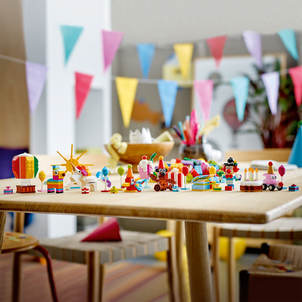LEGO® Classic Creative Party Box - Bộ Đồ Chơi Lắp Ráp Sáng Tạo 900 Chi Tiết - LEGO 11029 - Hình ảnh bổ sung 6