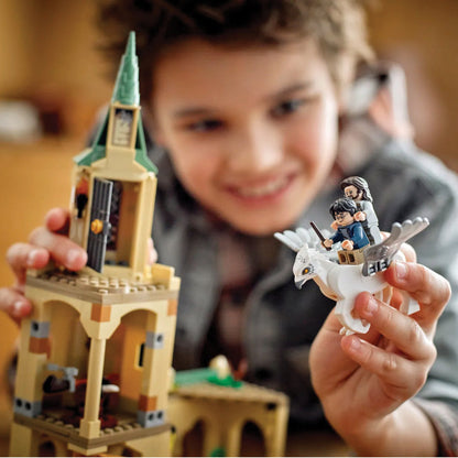 LEGO® Harry Potter™ Hogwarts™ Courtyard: Sirius’s Rescue - Đồ Chơi Lắp Ráp Cuộc Giải Cứu Sirius - LEGO 76401 - Góc nhìn khác 3