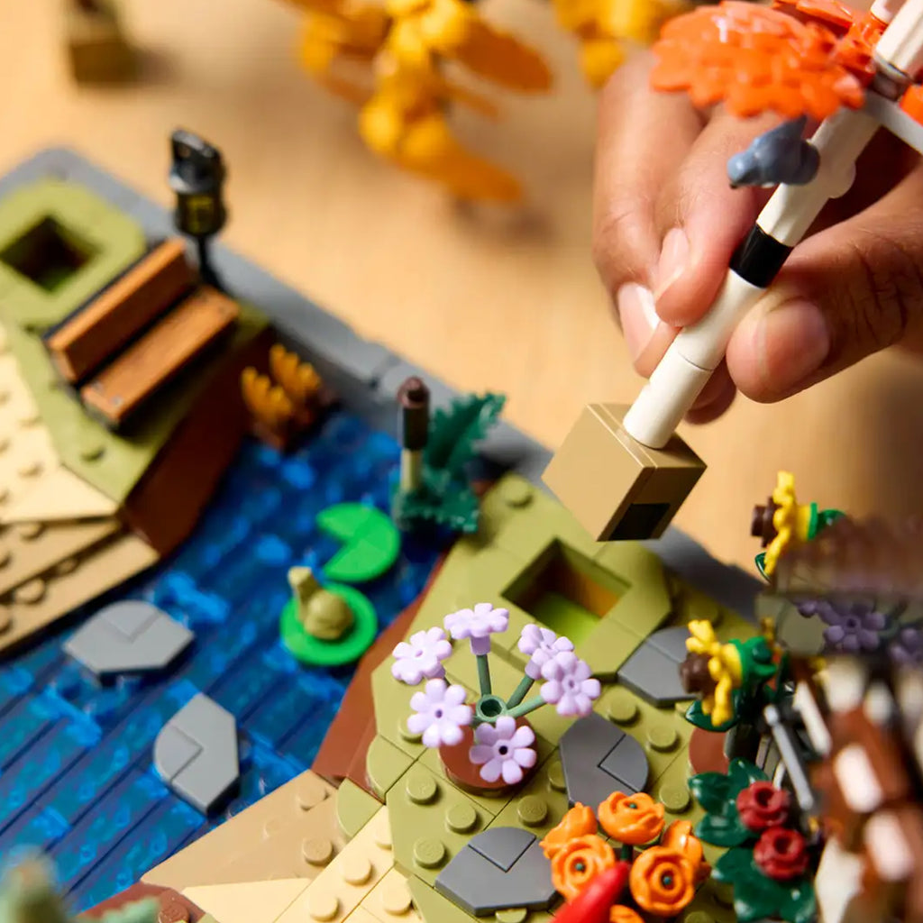 LEGO® Icons Autumn Cottage Garden - Mô Hình Nhà Vườn Mùa Thu - LEGO 11372 - Hình ảnh bổ sung 6