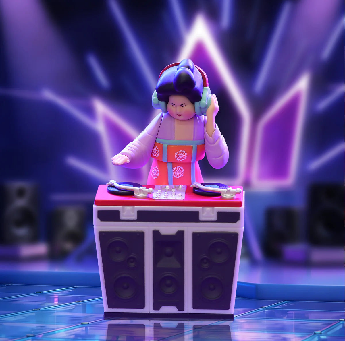 MODERN ANCIENTS SERIES - PARTY QUEEN