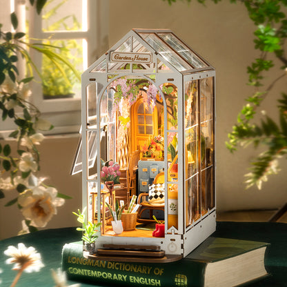 Rolife Book Nook Kit - Holiday Garden House TGB06 - Mô hình nhà gỗ DIY trang trí kệ sách - Rolife